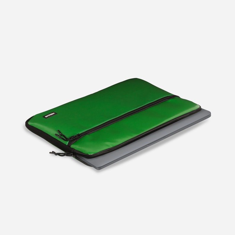 Étui MacBook Pro 14 pouces avec poche supplémentaire en tissu upcyclé, pochette pour ordinateur portable vert durable pour MacBook Pro 14 pouces M3 2023/2024 image 3