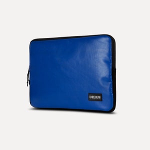 Blue laptop case from upcycled fabric (2025), Sustainable laptop sleeve for 15 inch MacBook Air M4 & MacBook Pro 13 inch/14 inch/16 inch M4