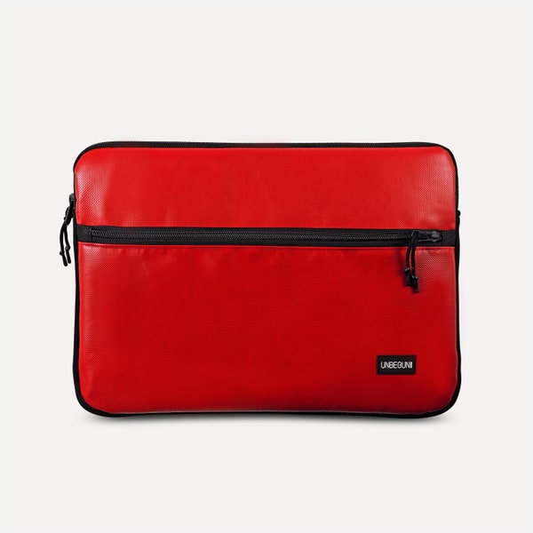 Red MacBook case (from upcycled fabric) - Recycle laptop sleeve or cover for MacBook Air/Pro 13 inch & MacBook Pro 16 inch (eco) - Bag/cover