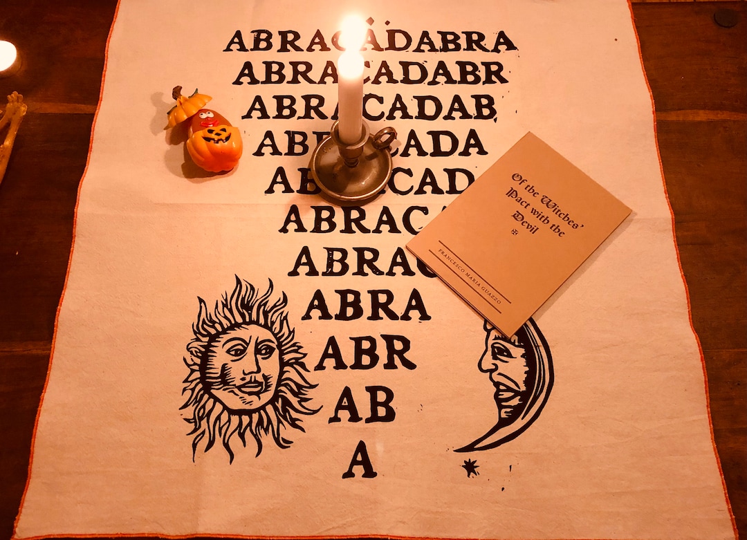 ABRACADABRA COTTON BANDANA *samhain Edition* Witchcraft Occult Esoteric  Magick Folk Medieval - Etsy, image size:1080x781