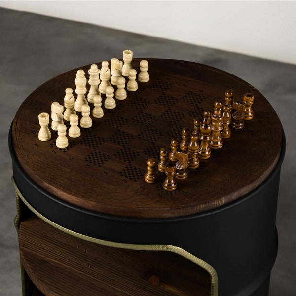 Schaaktafel - schaakbord - bar - minibar - plank - bijzettafel gemaakt van een olievat van 60L