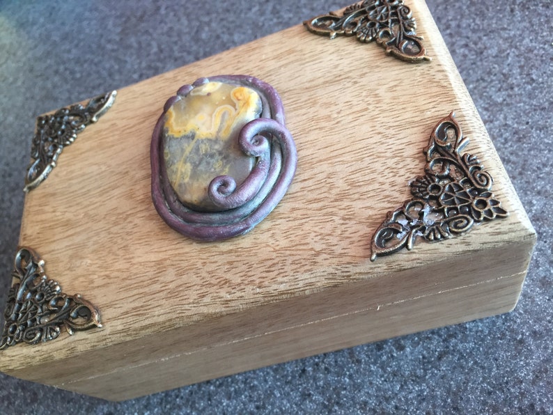 Solid Oak Carved Box Heavy 4x6