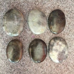 Labradorite Worry Stone / Palm Stone / Gemstone