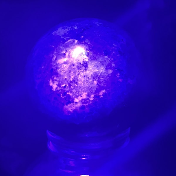 Yooperlite Sphere Crystal Ball 9.5oz 2.25 Inches Across 272grams OOAK Glows Fire Under Black Light