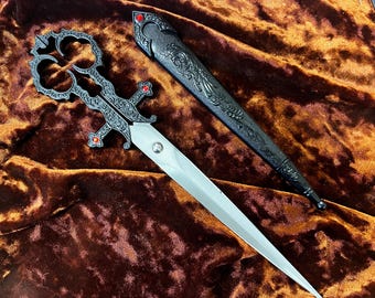 Alchemy Empire Static Traction Dagger Pendant– Gothic Spirit