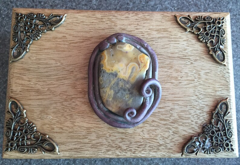 Solid Oak Carved Box Heavy 4x6