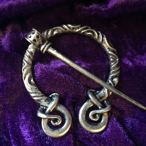 Witches Cloak Pin Penannular Brooch Celtic Torc Viking