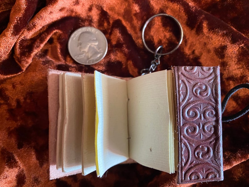 Tiny Book of Shadows Keychain Leather Pentagram lbos-1030
