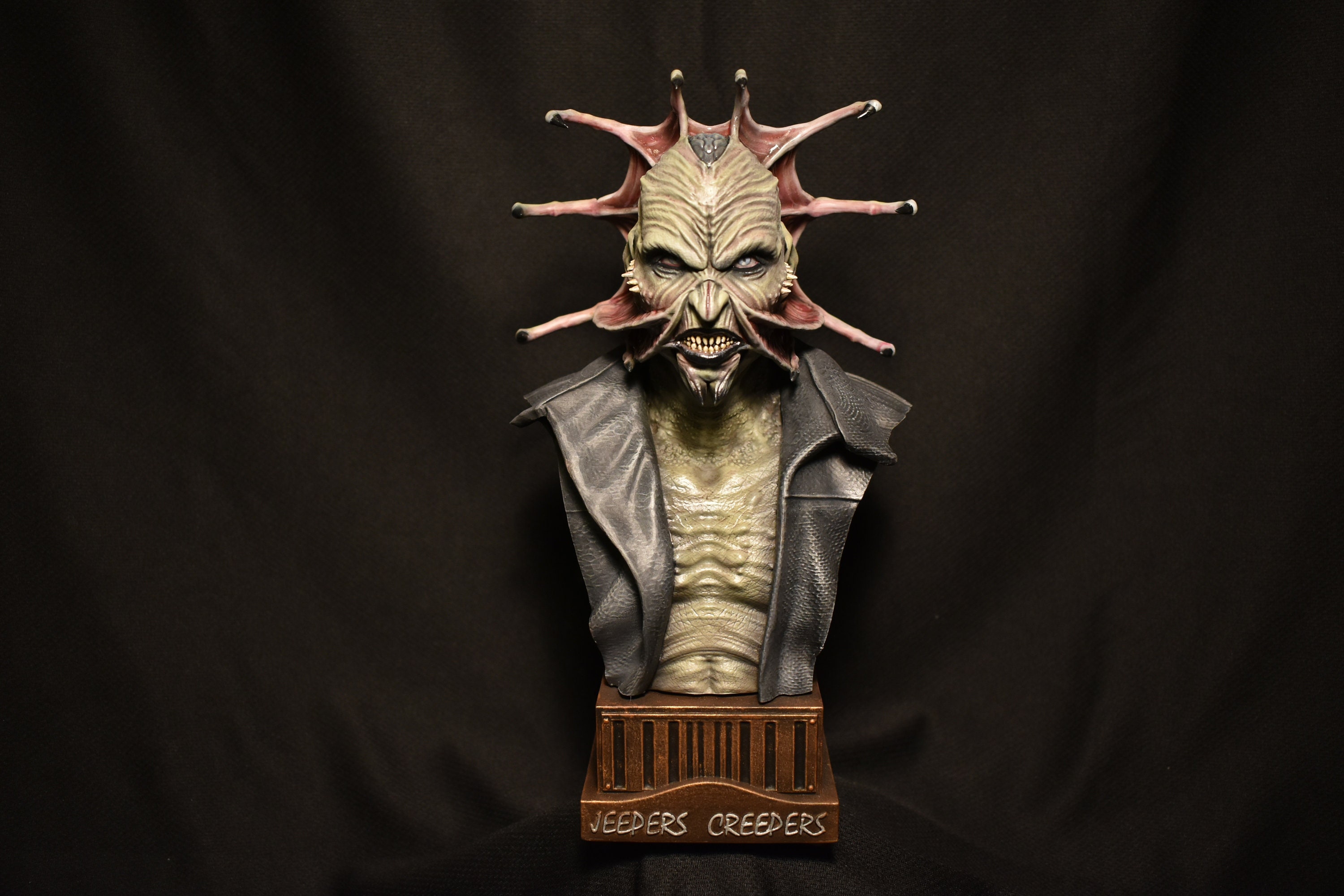 Jeepers Creepers - Fan Art Horror Bust Painting Commission - Etsy