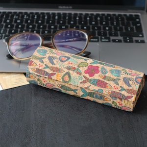 Printed Cork Hard Glasses Case: Stylish Eyeglass Holder Fish