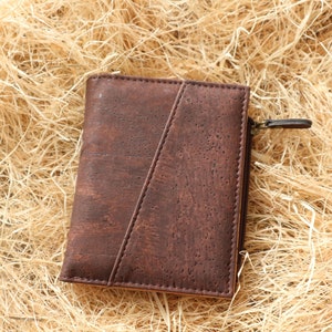 Bifold wallet for men RFID wallet Cork wallet Minimalist wallet Card holder Fossil wallet Bosca wallet Brown (inner beige)