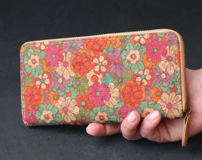 Cute wristlet wallet women Zip around wallet Cork wallet Cork wristlet Vegan wallet Phone holder wallet Long wallet