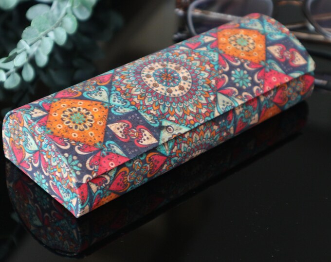 Hard sunglasses case, Cork glasses case, Eyeglass case, Glasses holder, Vegan cork case for men and women