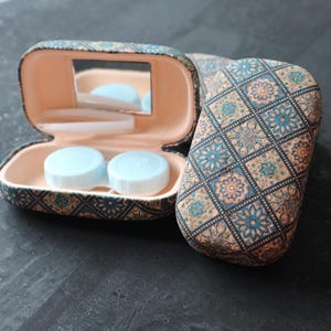 Cute contact lens case, Eye contact case, Lens accessories, Lens organizer, Contact lens dispenser, Eye lens case, Portable Contact Lens box