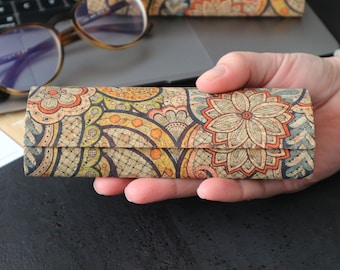 Hard sunglasses case, Cork glasses case, Eyeglass case, Glasses holder, Vegan cork case for men and women