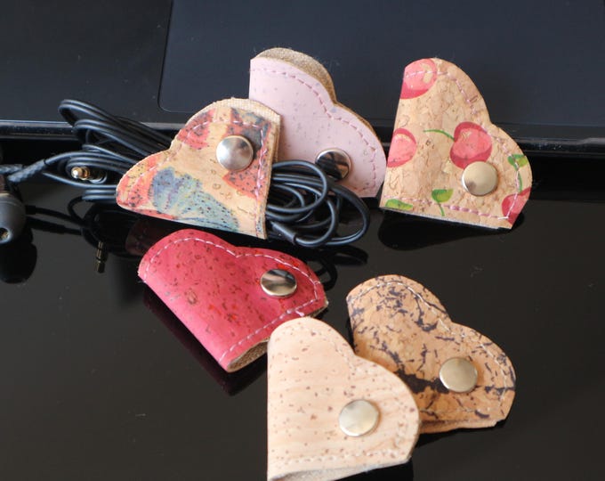 Cork cord organizer Cute heart Cord wraps Cable wrap Earphone organiser Cord holder Unique cord keepers Heart holder Cable tie