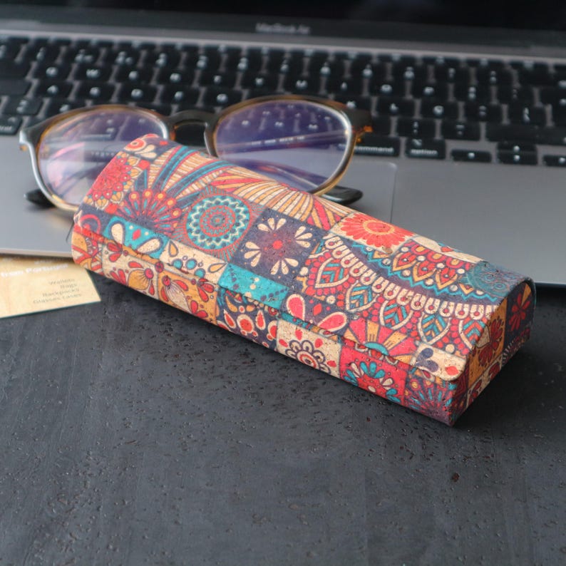 Printed Cork Hard Glasses Case: Stylish Eyeglass Holder Carnival