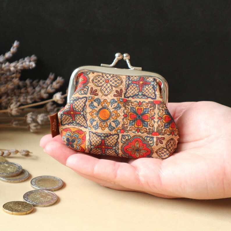 Cork Mini Coin Purse: Kiss Clasp Wallet, Sustainable Style Red Tiles