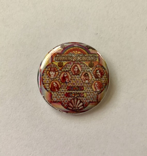 5 1970's LYNYRD SKYNYRD Pin Back Buttons Pic from back cover of 1st Album 5 1970's LYNYRD SKYNYRD Pin Back Buttons Pic from back cover of 1st Album