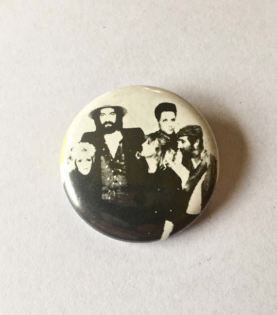 LINDSEY BUCKINGHAM Go Insane PROMO Pinback Vintage 1984 Large 2.25 Badge Button Fleetwood Mac Stevie Nicks Elektra Records