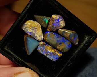 Heleboel 7 boulder opalen, Queensland, Australië, 21,4 ct, collectie, sieraden maken, lithotherapie, cadeau idee, vrije vorm