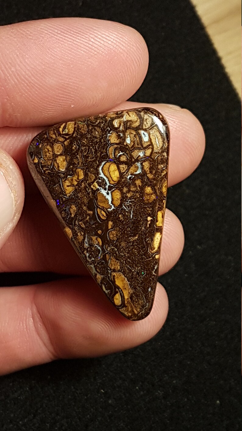 Boulder Opal breakthrough-58.25 CT