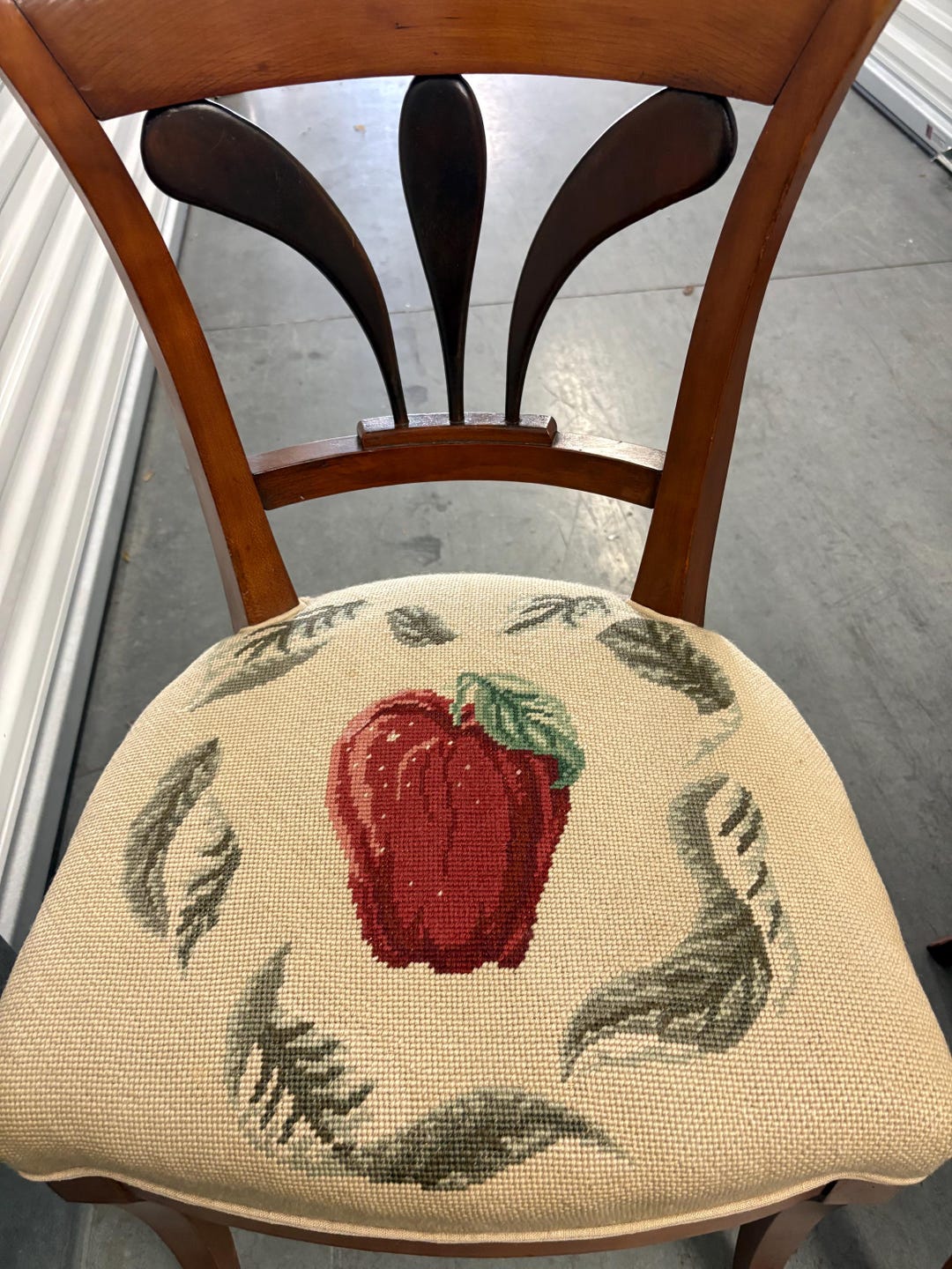 Duke of Windsor Dining Room Chairs (4) - Etsy
