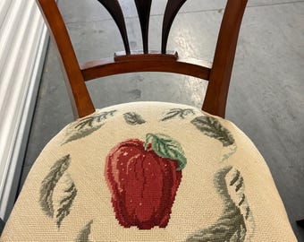 Duke of Windsor Dining Room Chairs (4)