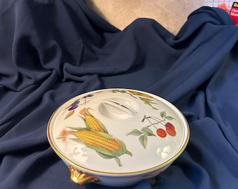 Royal Worcester Fine Porcelain Covered Casserole