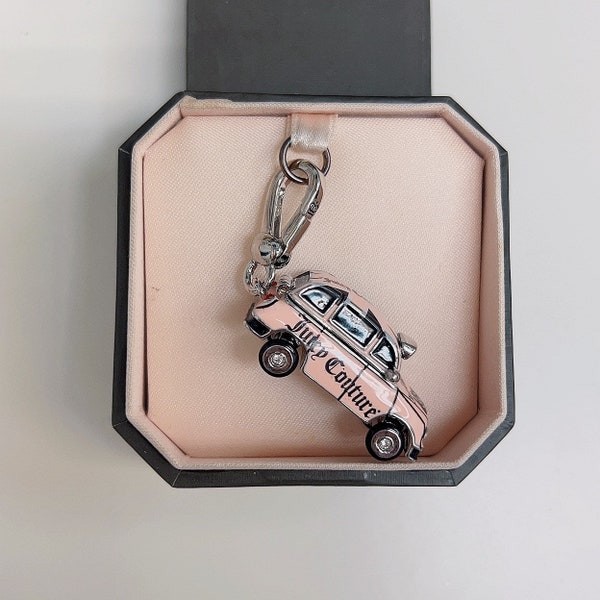 Juicy Couture English taxi charm