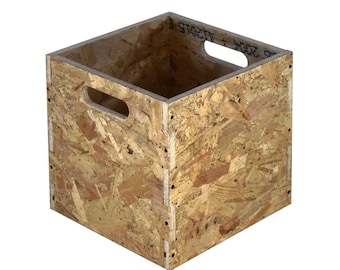 1 x assembled record cube