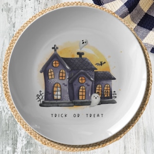 Halloween Haunted House Plate -  Haunted House Dinnerware Featuring Trick or Treat Wording,  Halloween Party Plates, Halloween Table Decor