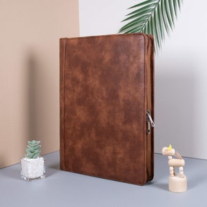 Portafolio de cuero marrón vintage grabado, portafolio de cuero con cremallera, portafolio de cuero personalizado, regalo premium para hombres, regalos de empresa