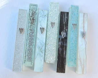 Modern Glass Mezuzah Case + NON-Kosher Scroll Included, Mezuzah Installation Guide, Protection for Home & Perfect Gift
