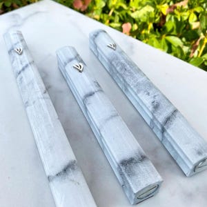 Estuche de aluminio para mezuzá + pergamino no kosher incluido, diseño pintado en 3D resistente a la intemperie