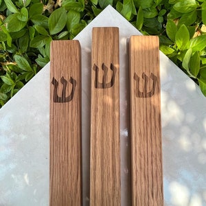 Wood Mezuzah Case Modern/Traditional Design , Home Blessing & Protection, Free NON-KOSHER Scroll Included Oak+ Engraved