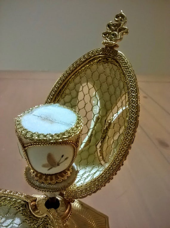The Ring Bearer Music Box Egg