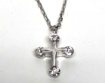Silber und Zirkonia Miniatur Kreuz