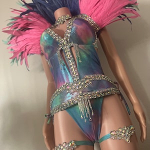 Anpassbare Karneval Set- Bodysuit mit Gürtel, Schal, Fußkettchen & Accessoires (Caasi)
