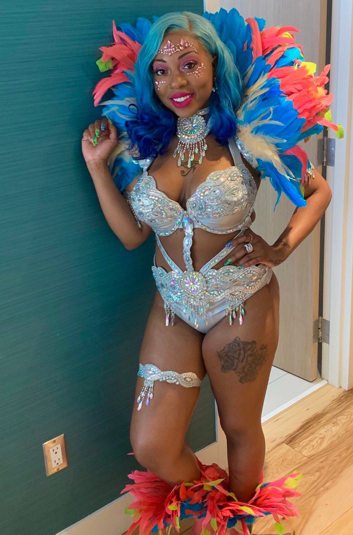 Customizable Carnival Set With Feathers tonya 