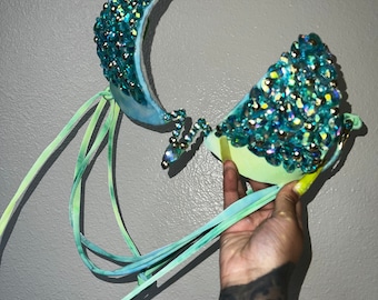 Conjuntos de carnaval personalizables: sujetador con aros, chal de plumas y tiara (Brooklyn)