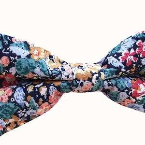 Green and peach Floral Cotton Pre-tied Bow tie Mens Bowtie Wedding Bowties