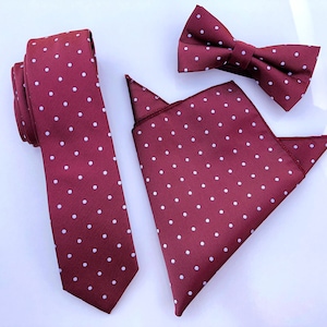Mens Pre-tied Skinny Tie Burgundy White Polka Dots Pocket Square+Bow tie Set. Burgundy Wedding Tie. 6CM SKinny. Groomsmen Neck Tie