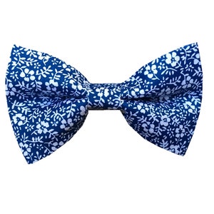 Blue with white floral Pre-tied Bow ties Cotton bowtie Mens bowties Groomsmen Groom Wedding