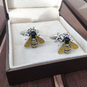 Bumble Bee Cufflinks Novelty Cuff links