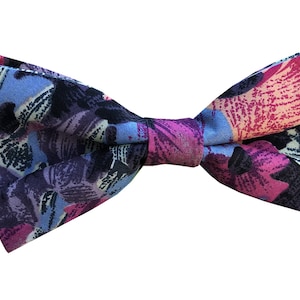 Blau Lila mit Hot Pink Floral Vorgebundenen Fliege Baumwolle Schleife Krawatten Mans Bowtie Hochzeit Schleifen
