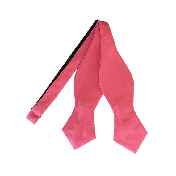 Guava Tapestry Skinny Necktie Guava Tapestry Skinny Necktie