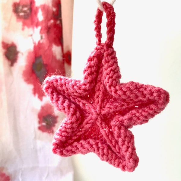 Love Star knitting Pattern. Easy and Quick Christmas Ornament knitting pattern.