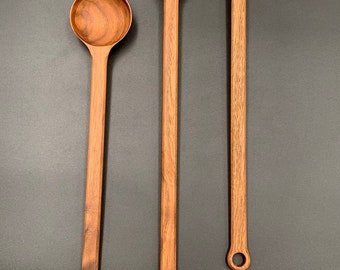 Walnut salad spoon