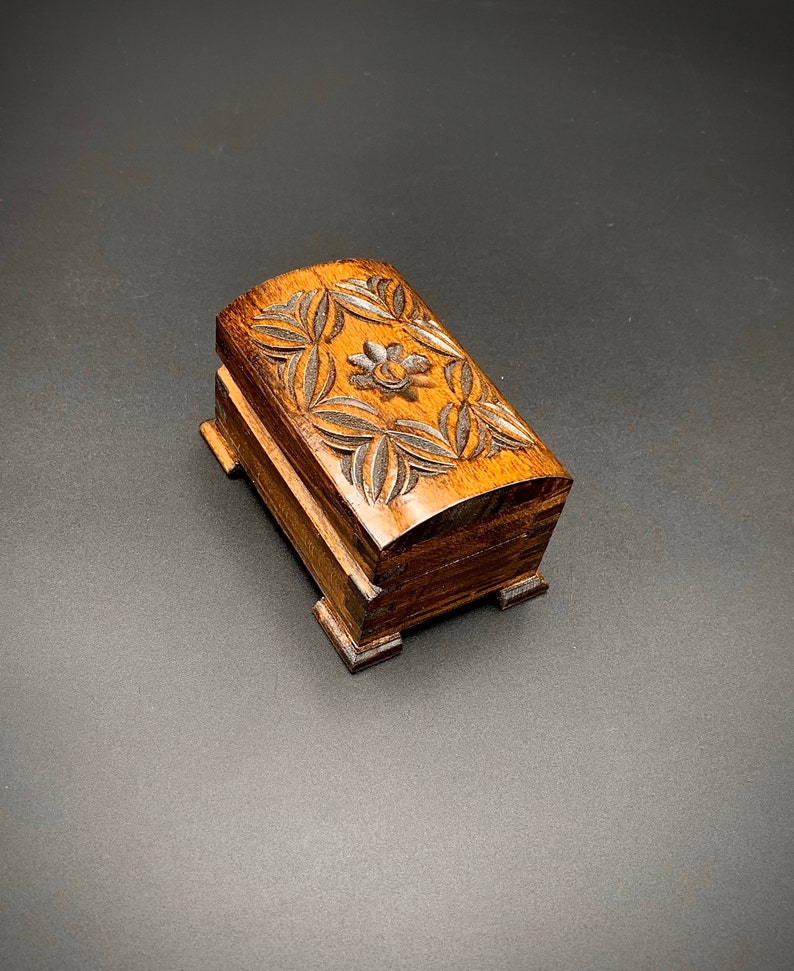 Woodcarving jewellery box Jewellery Box